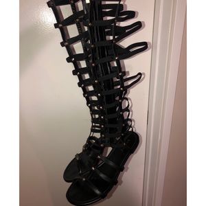 Knee-high Cage SANDALS